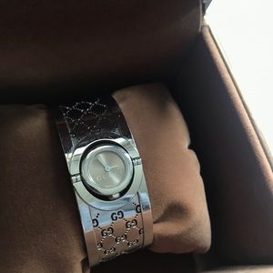 Authentic Gucci Twirl Watch